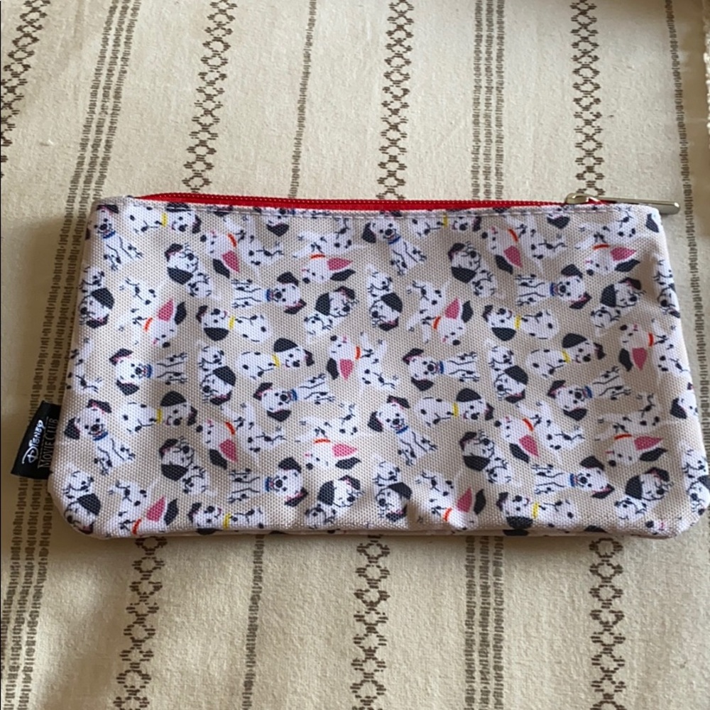 Walt Disney 101 Dalmatians pouch.Disney movie club